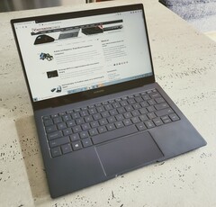 Galaxy Book S比MacBook Air更薄、更轻、速度更快?