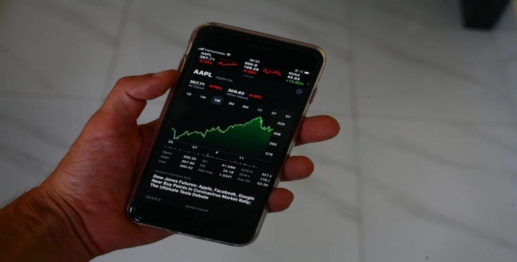 微软和苹果是第一批市值超过1.5万亿美元的公司