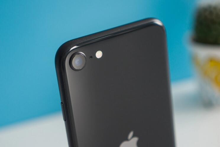 iPhone和iPad的设计团队已经为苹果员工开发了口罩