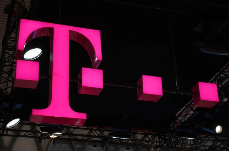 一些5G iPhone 12用户可能需要改用T-Mobile