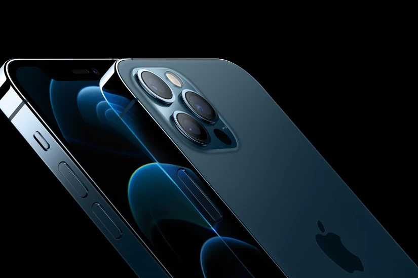 iPhone 12 Pro Max拆机证实了对其电池容量的怀疑